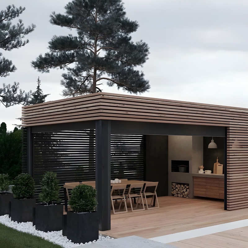 Односкатный навес-пристрой к дому из монолитного поликарбоната